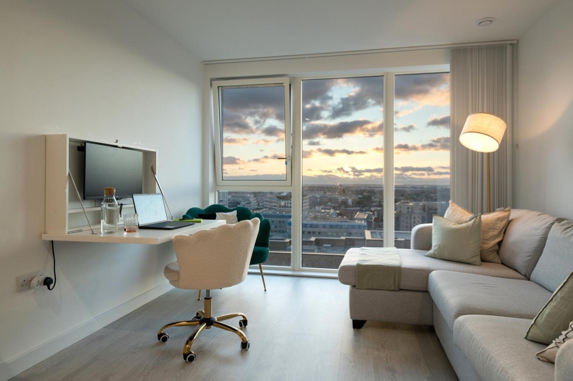 Sunset Retreat: Steps From Heathrow/Twickenham Apartment Hounslow Exterior foto
